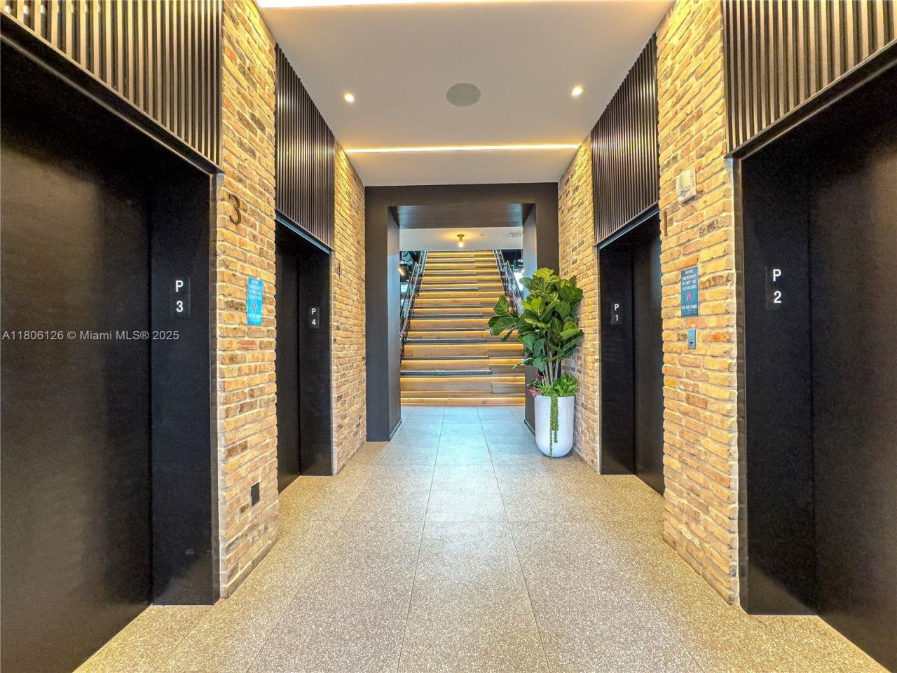 398 NE 5th St, Unit 4316, Miami, FL 33132 Photo