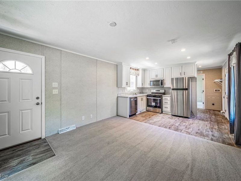 8323 Eagle Road, Unit 42, Kirtland, OH 44094 Photo 12