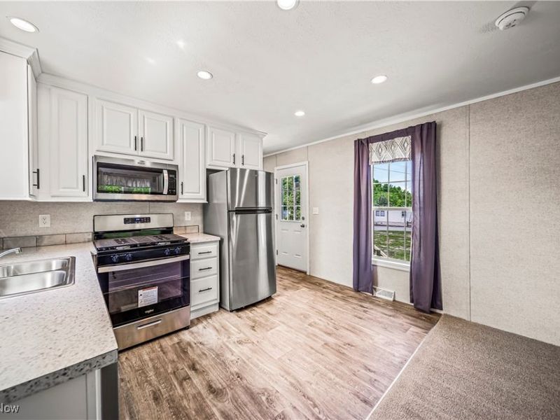 8323 Eagle Road, Unit 42, Kirtland, OH 44094 Photo 17