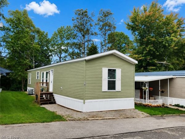 8323 Eagle Road, Unit 18, Kirtland, OH 44094