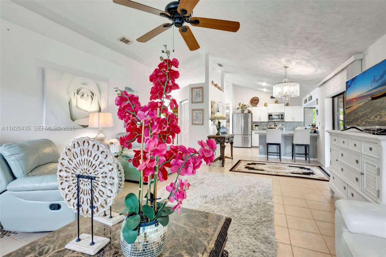 502 SE Guava Ter, Port Saint Lucie, FL 34983 Photo