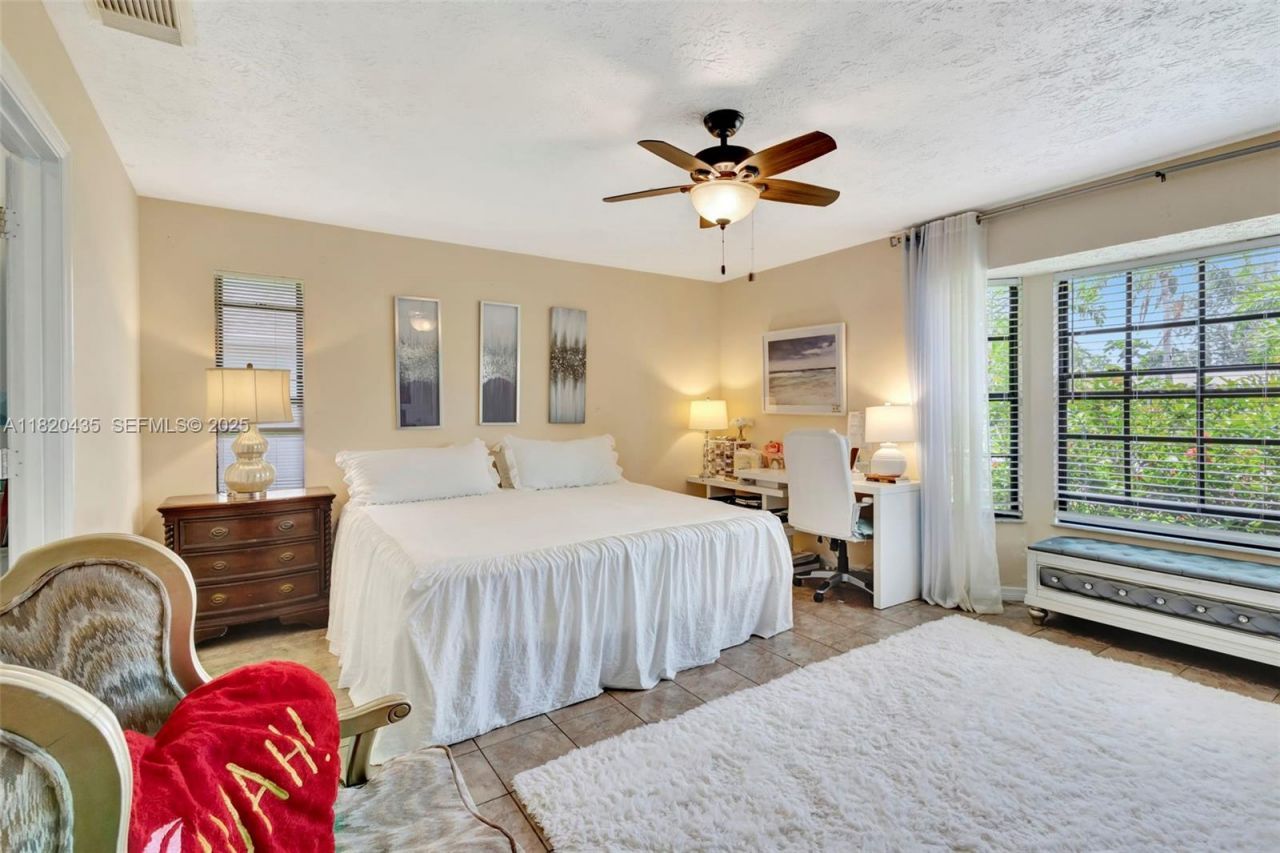 502 SE Guava Ter, Port Saint Lucie, FL 34983 Photo