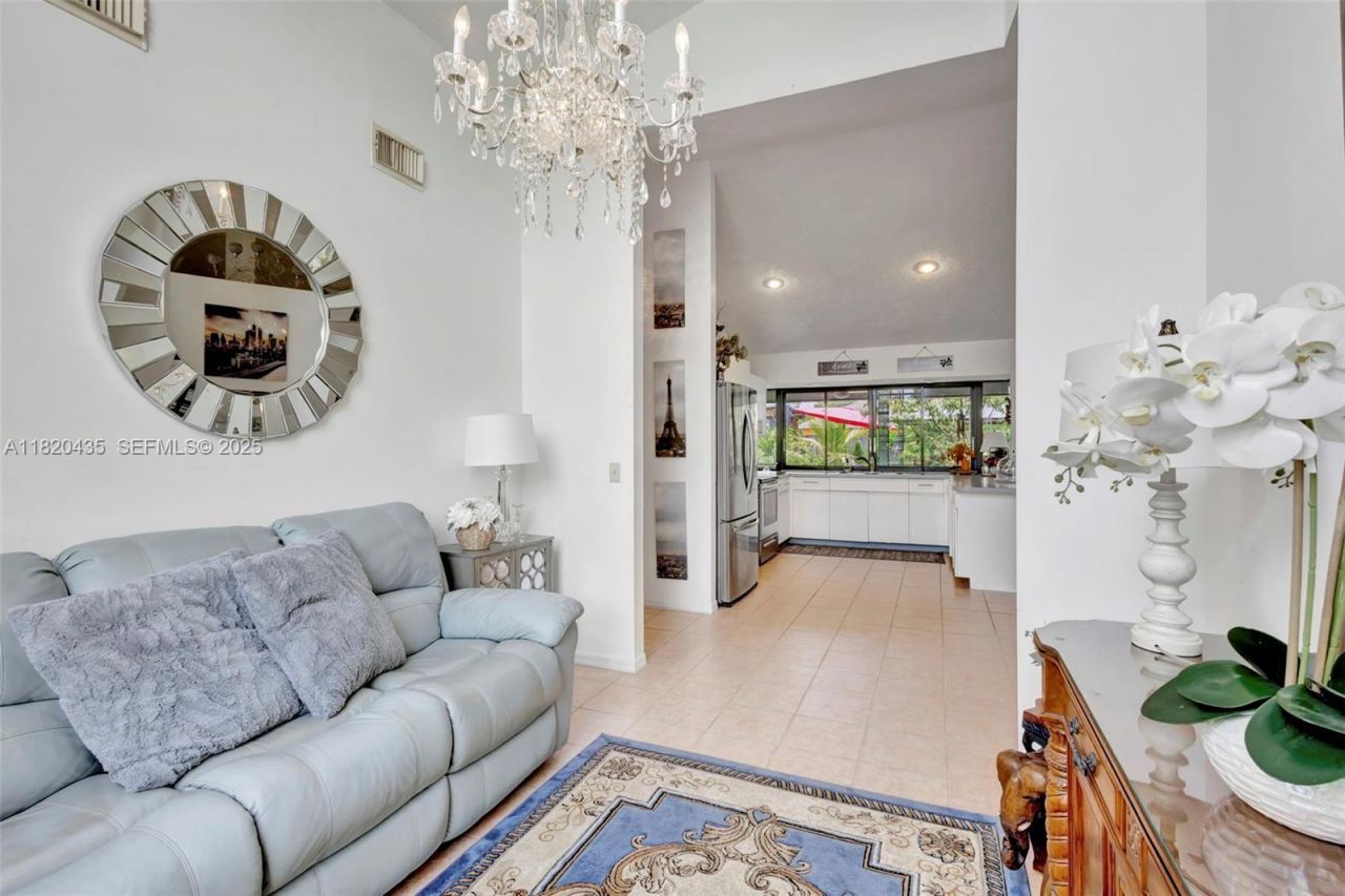 502 SE Guava Ter, Port Saint Lucie, FL 34983 Photo