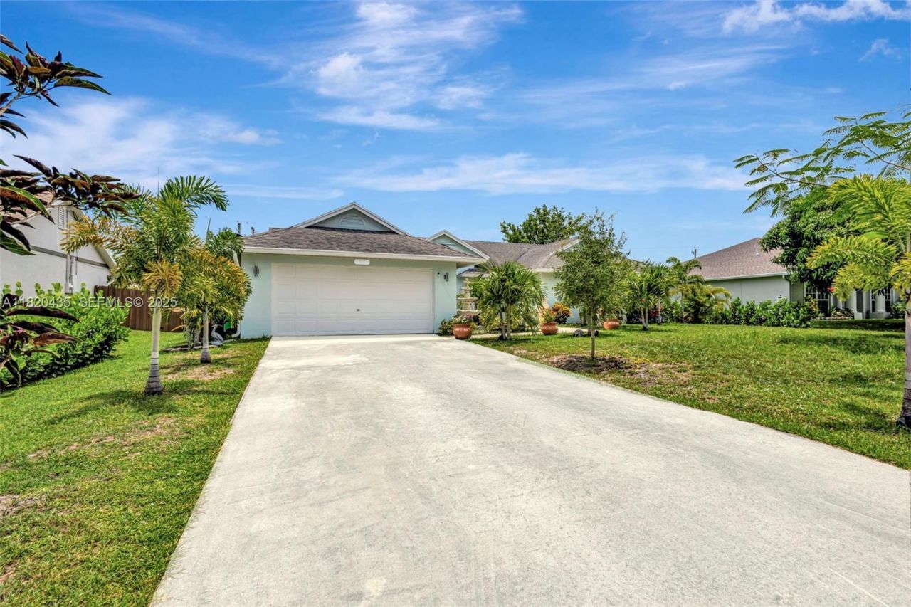 502 SE Guava Ter, Port Saint Lucie, FL 34983 Photo