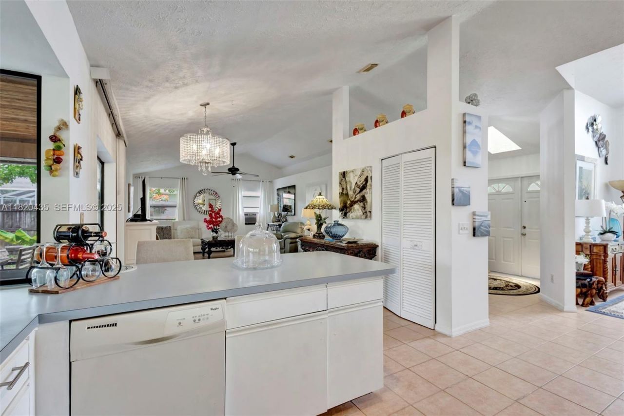 502 SE Guava Ter, Port Saint Lucie, FL 34983 Photo