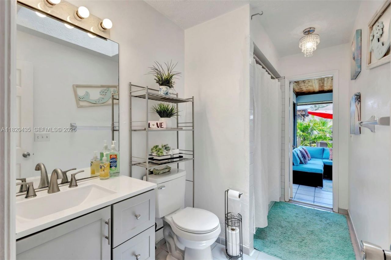 502 SE Guava Ter, Port Saint Lucie, FL 34983 Photo