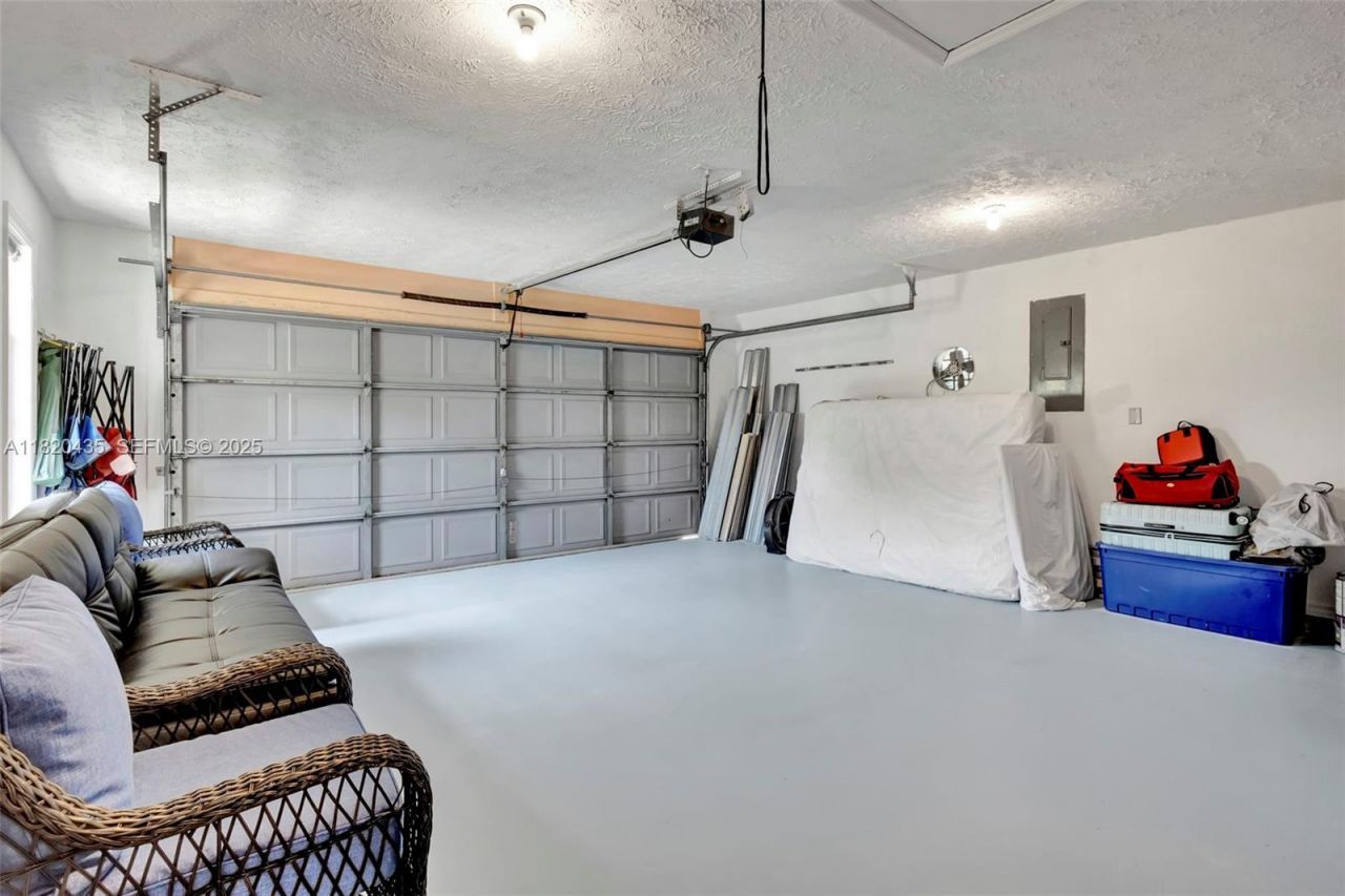 502 SE Guava Ter, Port Saint Lucie, FL 34983 Photo