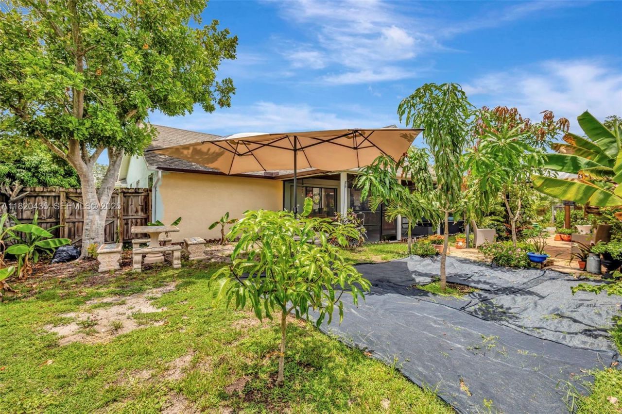 502 SE Guava Ter, Port Saint Lucie, FL 34983 Photo