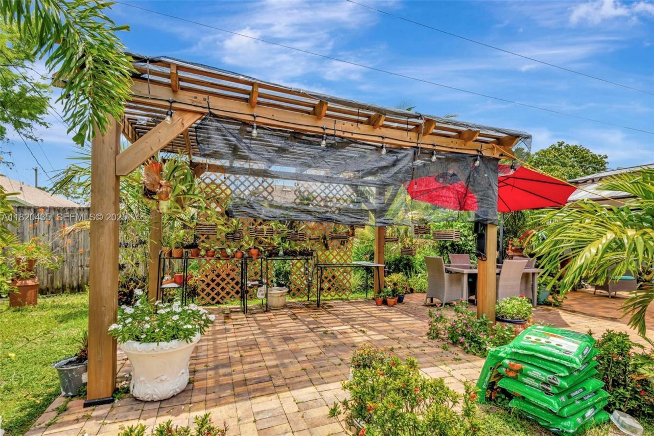 502 SE Guava Ter, Port Saint Lucie, FL 34983 Photo