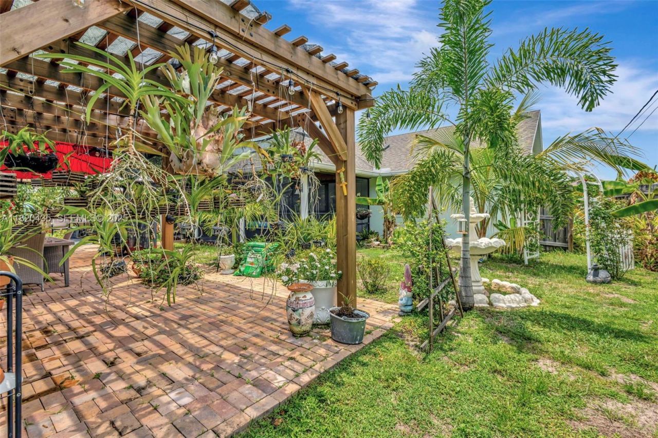 502 SE Guava Ter, Port Saint Lucie, FL 34983 Photo