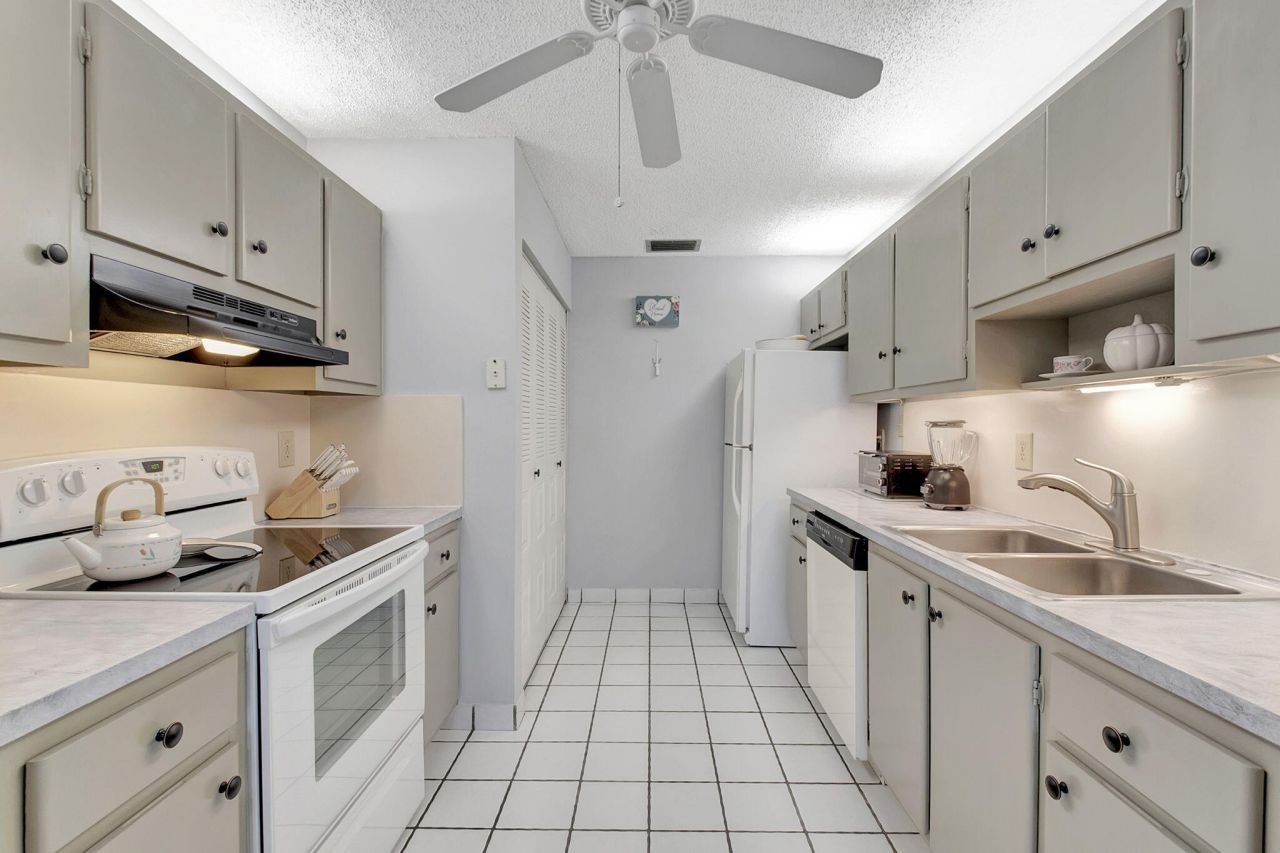 14195 Campanelli Drive, Delray Beach, FL 33484 Photo
