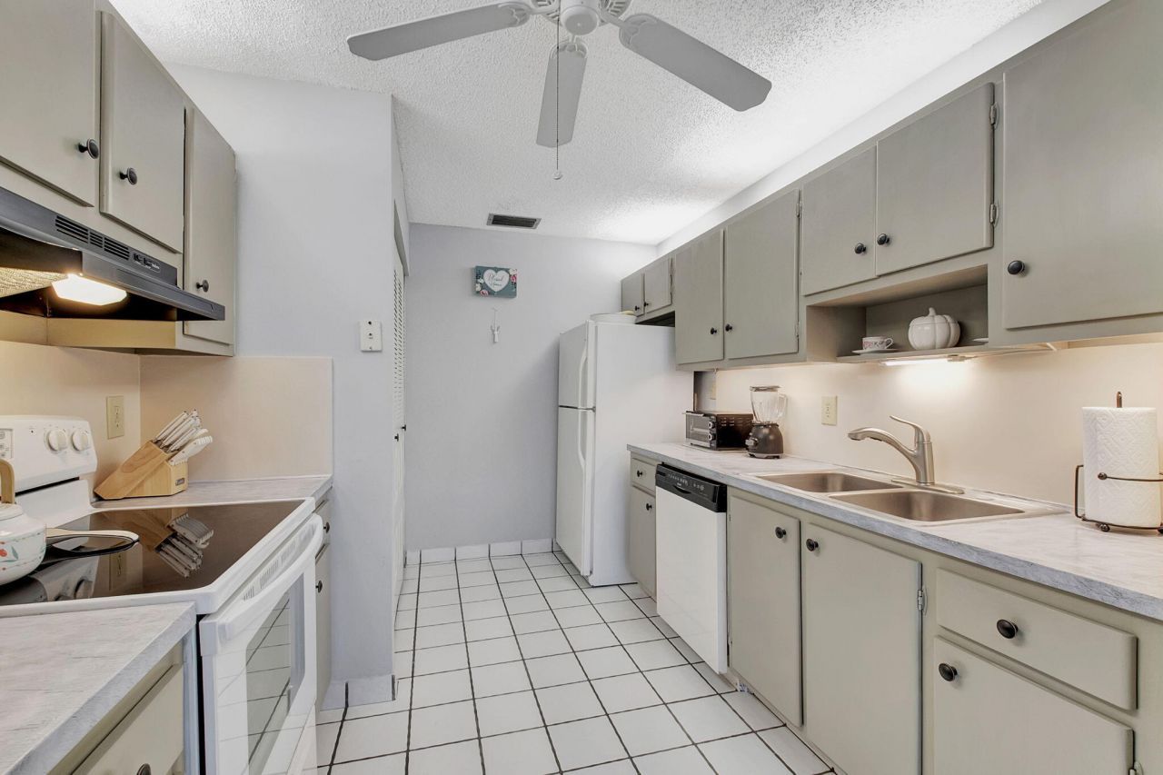 14195 Campanelli Drive, Delray Beach, FL 33484 Photo