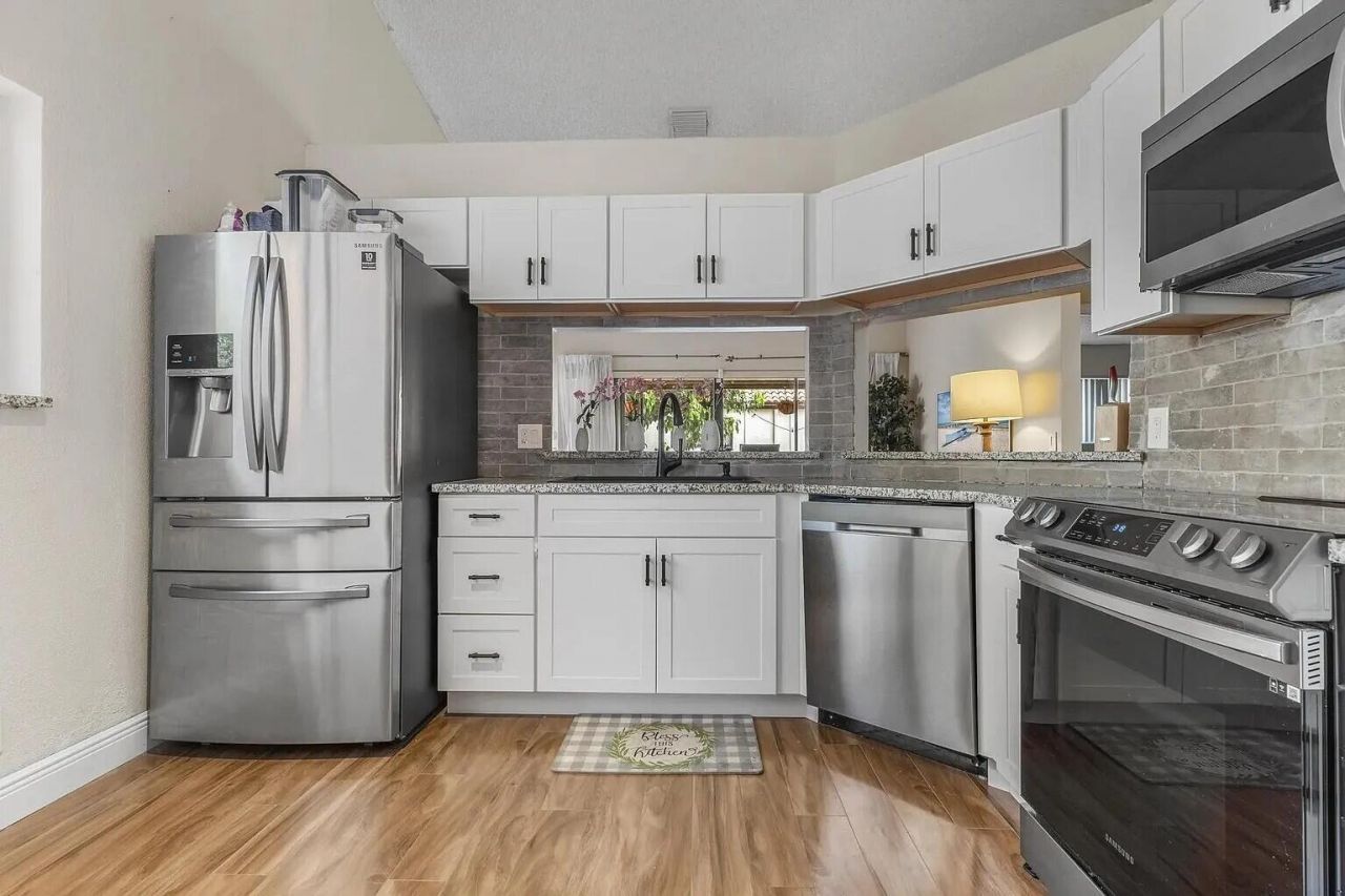 12 Via De Casas Sur, Unit 203, Boynton Beach, FL 33426 Photo