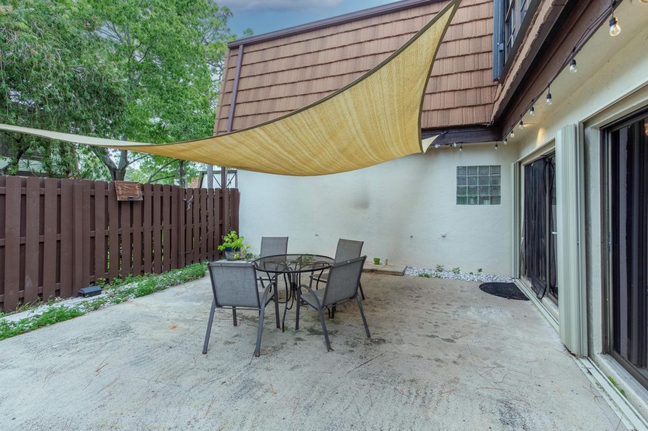 103 Weybridge C Circle, Unit C, Royal Palm Beach, FL 33411 Photo