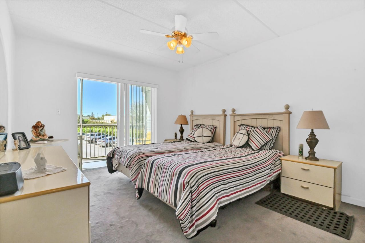 700 Village Green Court, Unit 221, Palm Springs, FL 33461 Photo