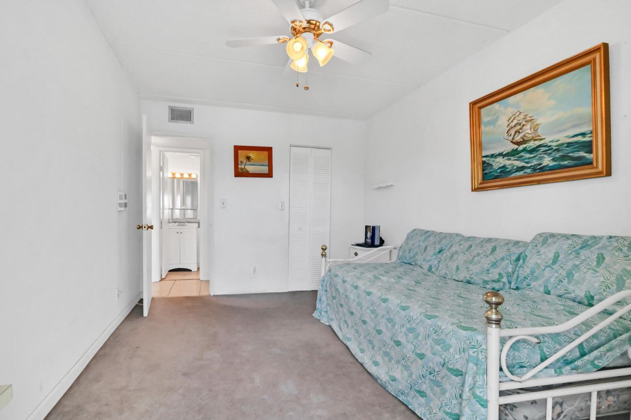 700 Village Green Court, Unit 221, Palm Springs, FL 33461 Photo