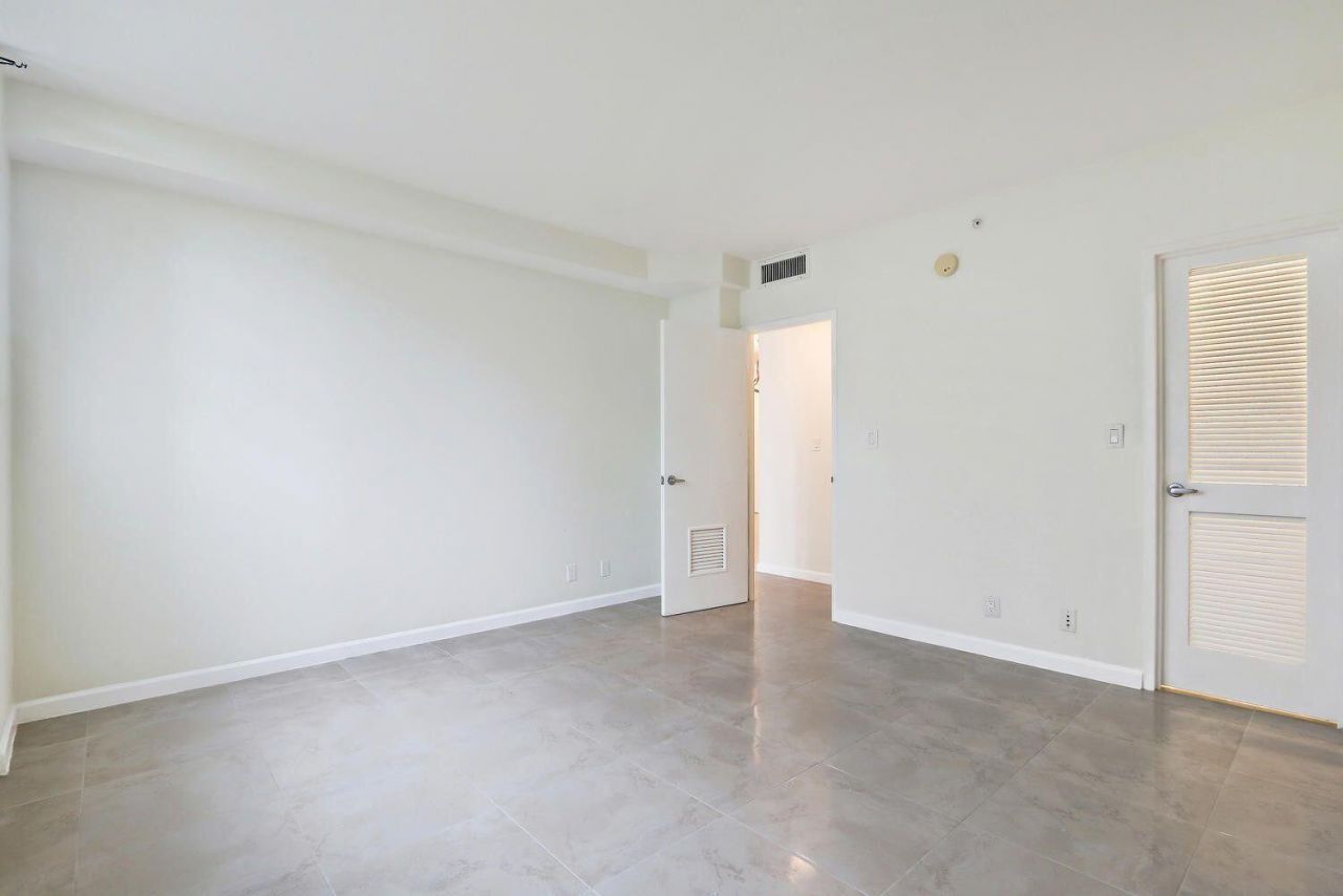 3001 S Ocean Drive, Unit 201, Hollywood, FL 33019 Photo