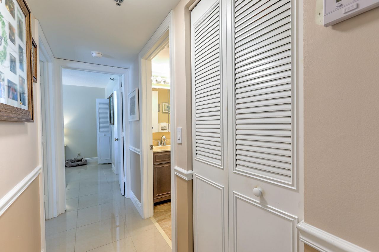 4452 NE Ocean Boulevard, Unit C2, Jensen Beach, FL 34957 Photo