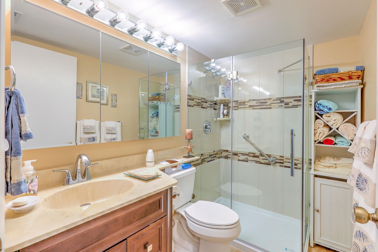 4452 NE Ocean Boulevard, Unit C2, Jensen Beach, FL 34957 Photo