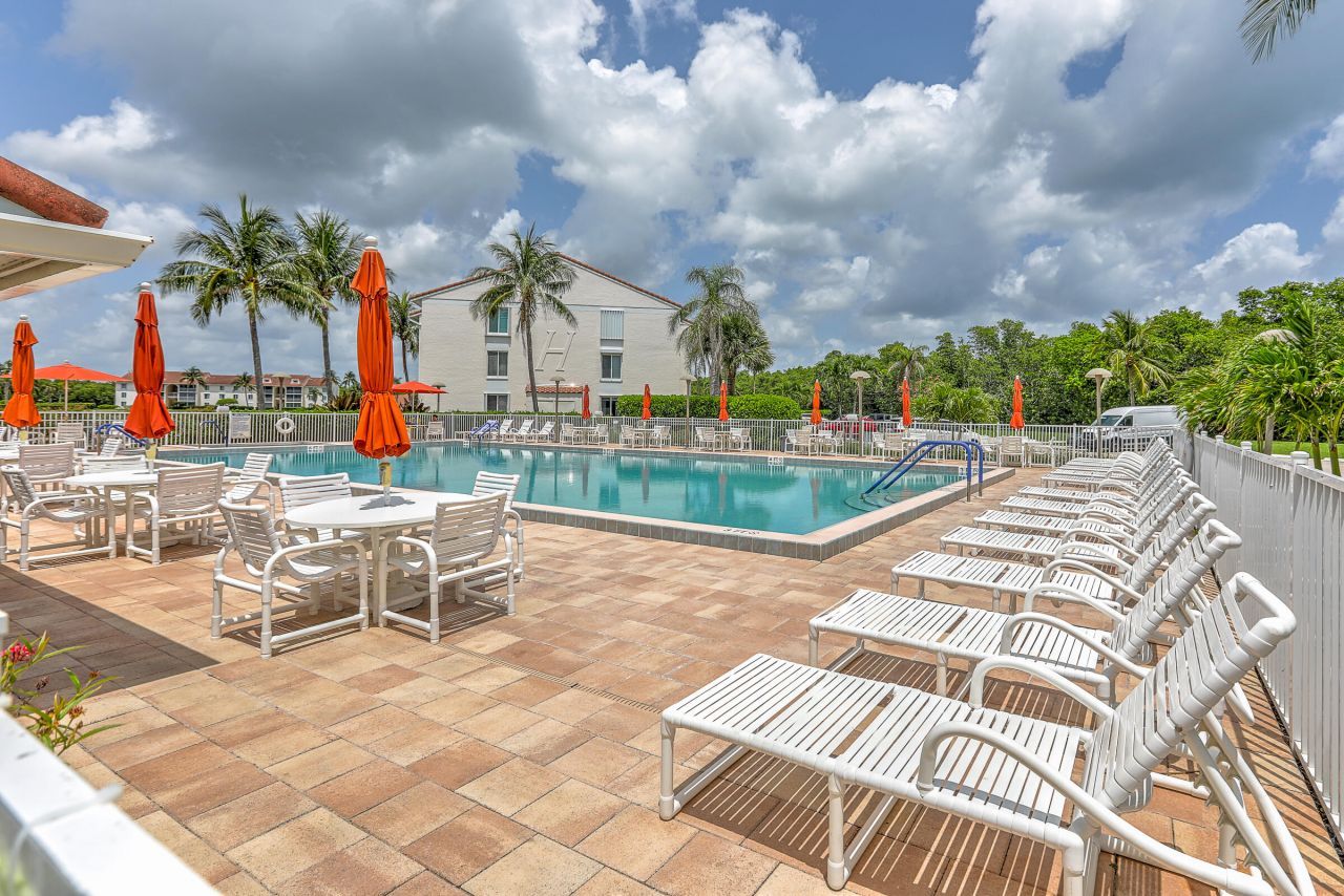 4452 NE Ocean Boulevard, Unit C2, Jensen Beach, FL 34957 Photo