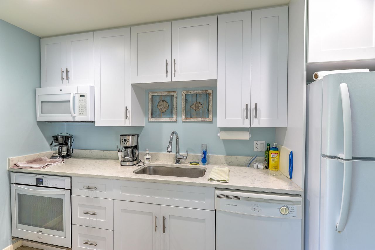 4452 NE Ocean Boulevard, Unit C2, Jensen Beach, FL 34957 Photo