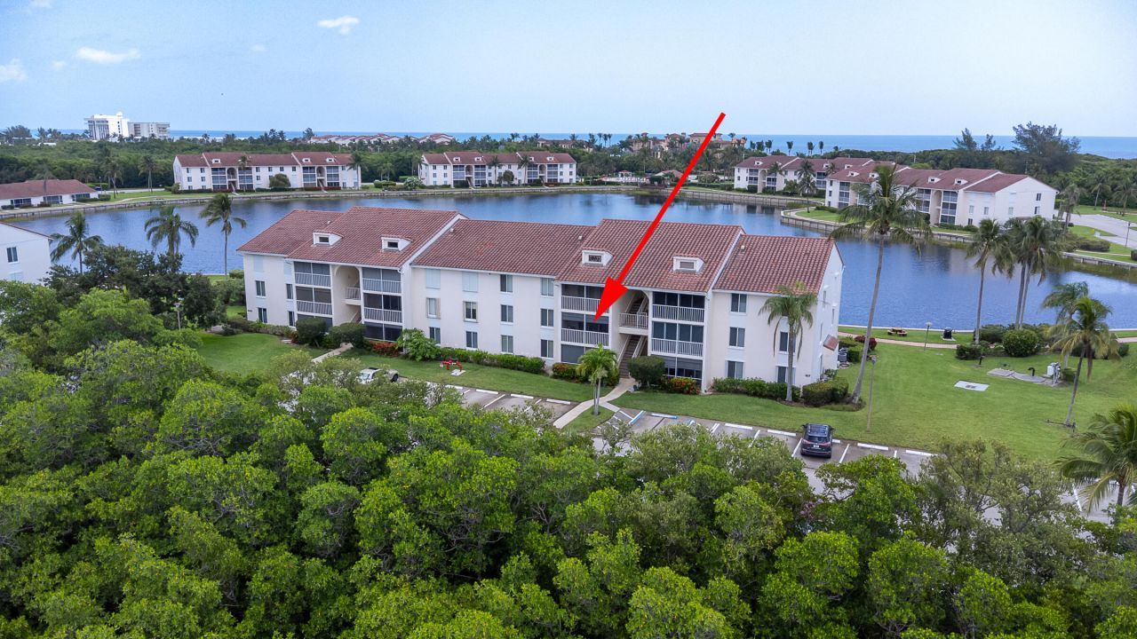 4452 NE Ocean Boulevard, Unit C2, Jensen Beach, FL 34957 Photo