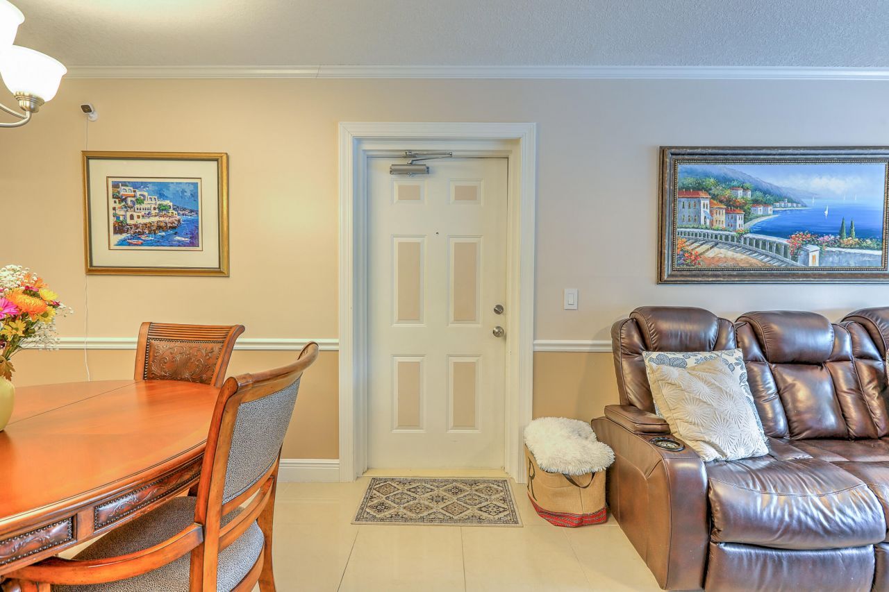 4452 NE Ocean Boulevard, Unit C2, Jensen Beach, FL 34957 Photo