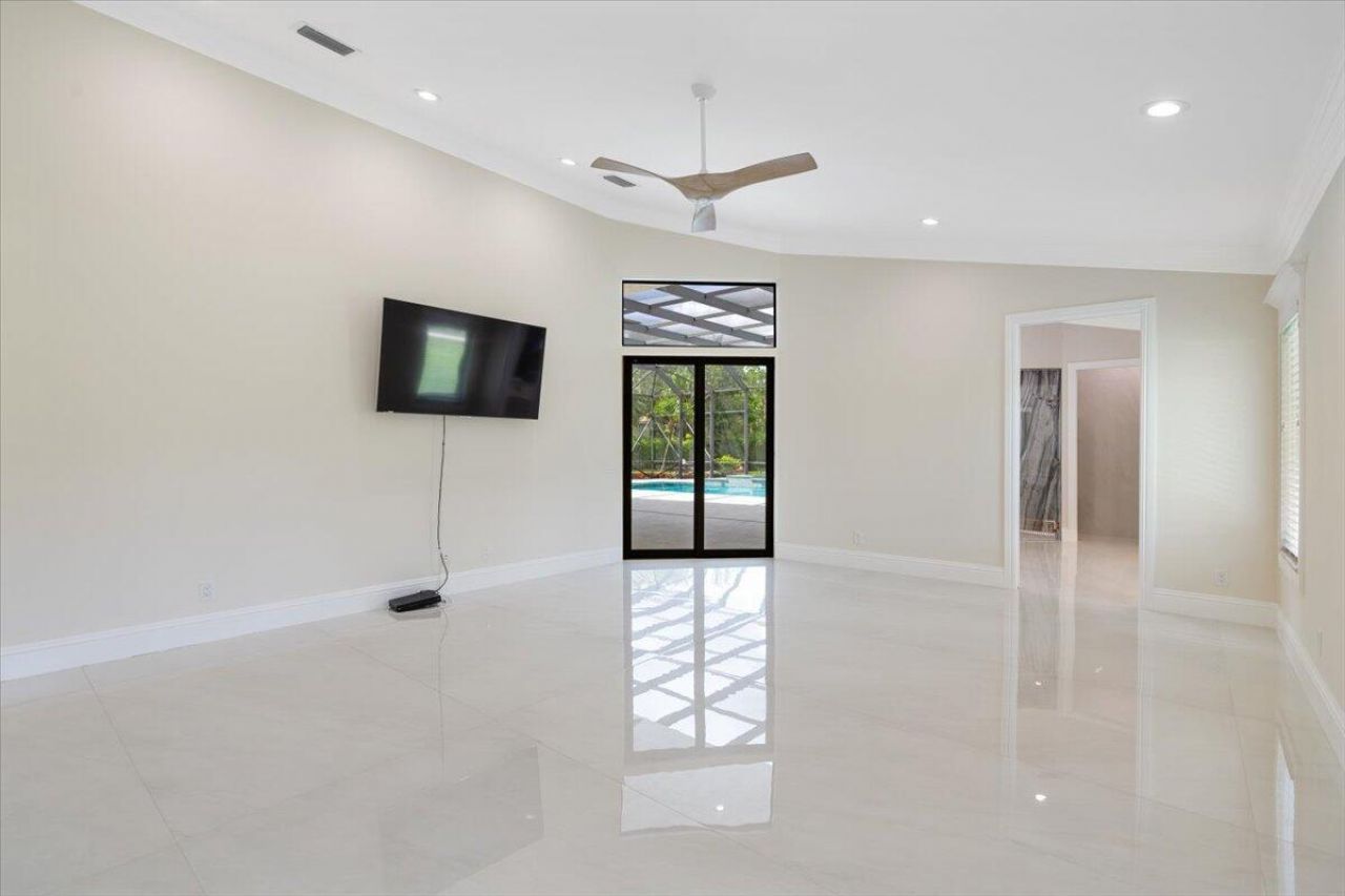 7916 Saddlebrook Drive, Port Saint Lucie, FL 34986 Photo