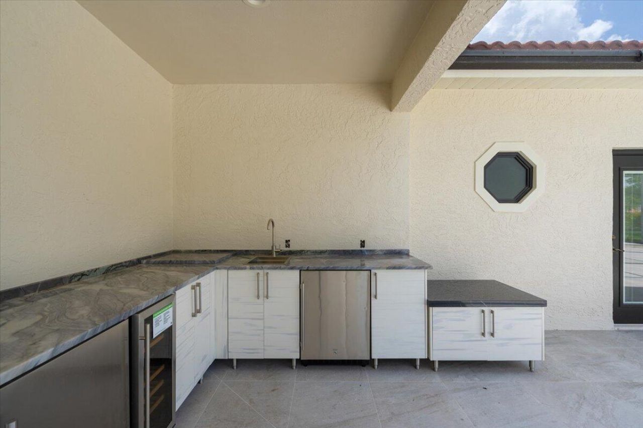 7916 Saddlebrook Drive, Port Saint Lucie, FL 34986 Photo