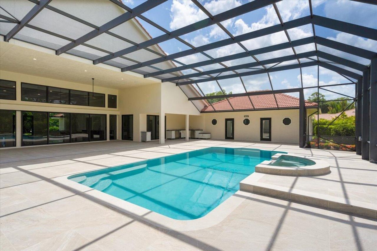 7916 Saddlebrook Drive, Port Saint Lucie, FL 34986 Photo