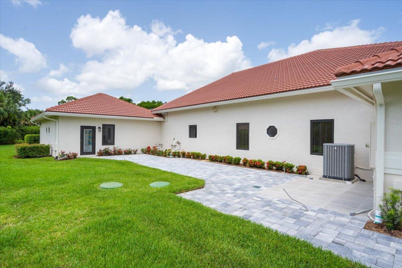 7916 Saddlebrook Drive, Port Saint Lucie, FL 34986 Photo