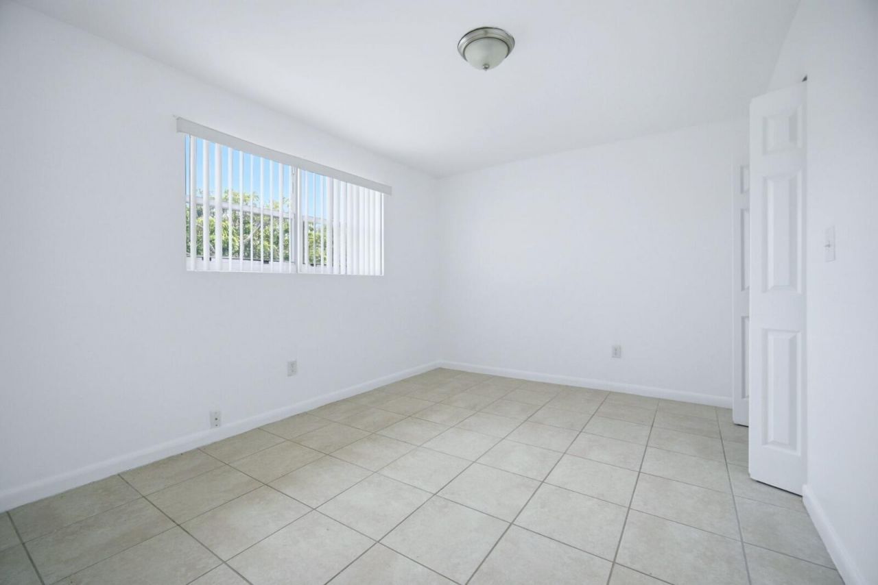 750 NW 56th Street, Unit 17, Miami, FL 33127 Photo