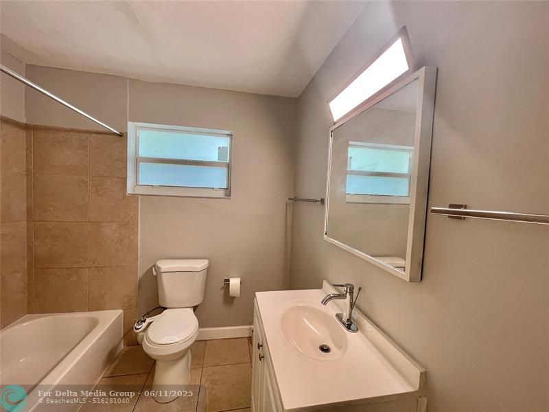 100 NE 12th Street, Fort Lauderdale, FL 33304 Photo