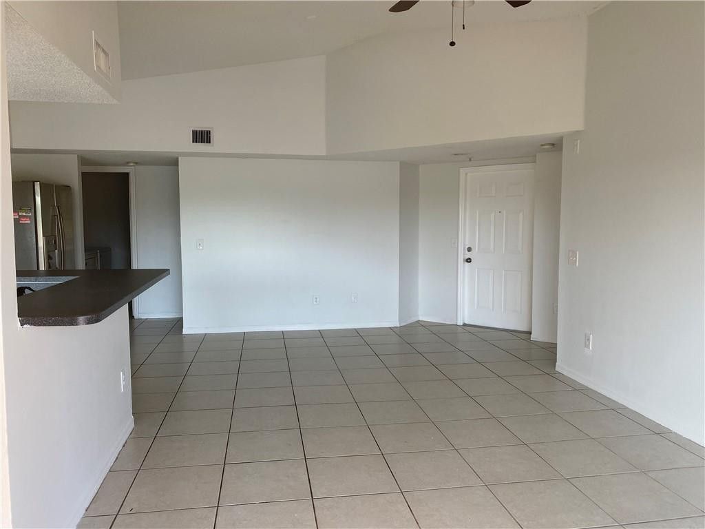 9640 NW 2nd Street, Unit 5-302, Pembroke Pines, FL 33024 Photo