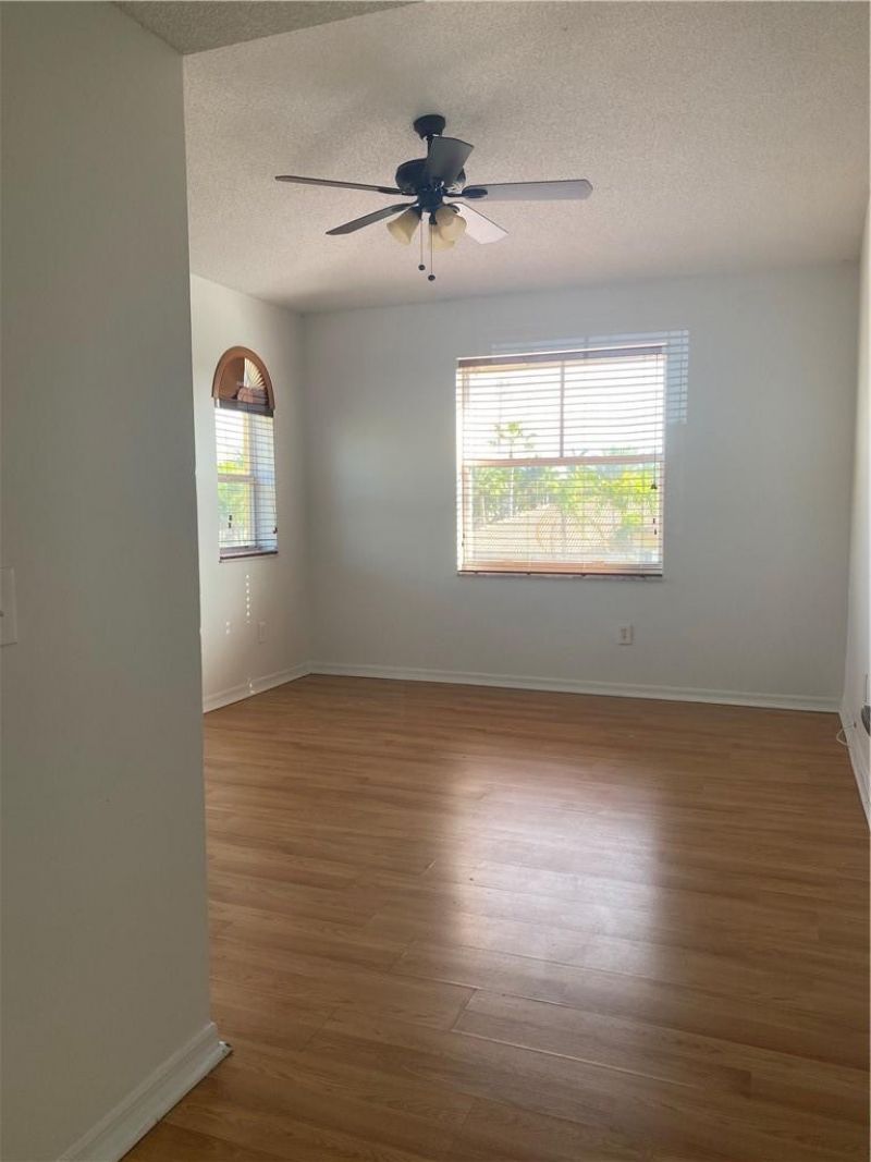 9640 NW 2nd Street, Unit 5-302, Pembroke Pines, FL 33024 Photo