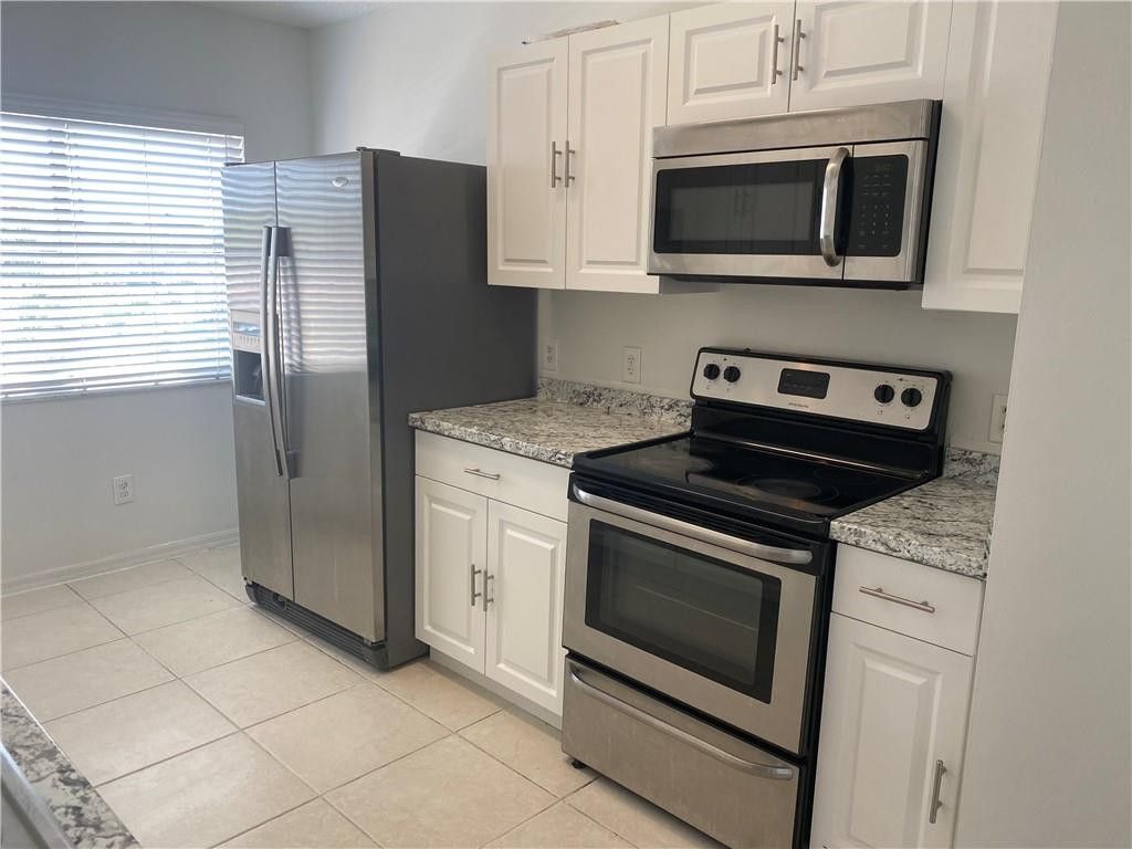 9640 NW 2nd Street, Unit 5-302, Pembroke Pines, FL 33024 Photo