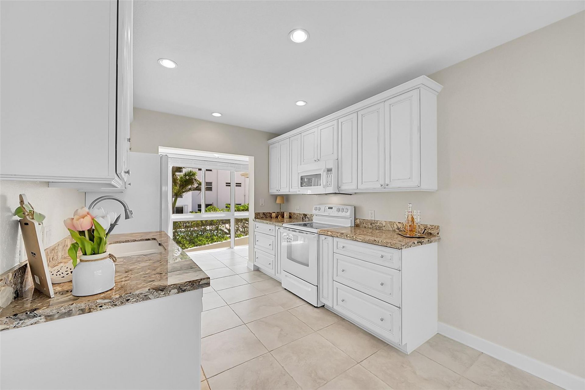 1530 S Ocean Boulevard, Unit 12, Pompano Beach, FL 33062 Photo