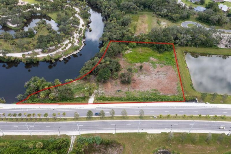 2083 W Midway Road, Fort Pierce, FL 34981 Photo