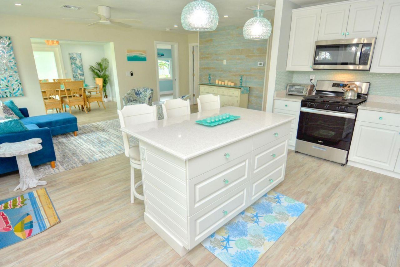 1315 NE Flora Place, Jensen Beach, FL 34957 Photo