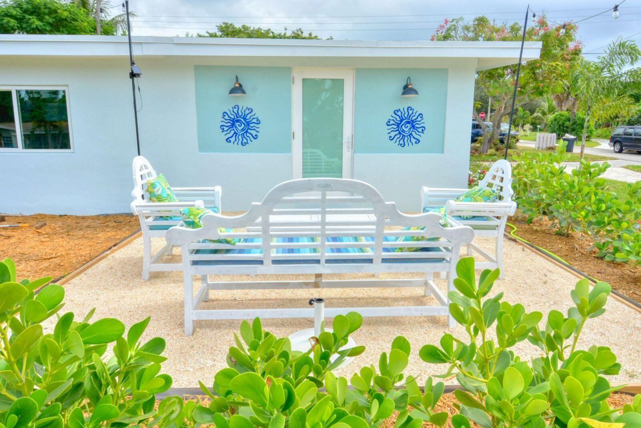 1315 NE Flora Place, Jensen Beach, FL 34957 Photo