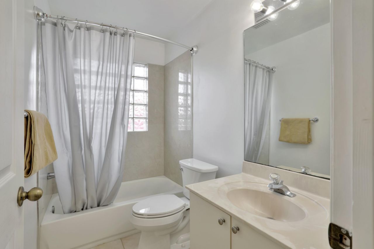 4066 Crescent Creek Street, Coconut Creek, FL 33073 Photo