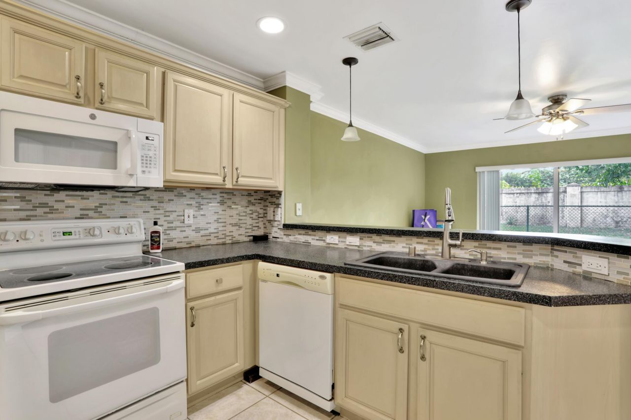 4066 Crescent Creek Street, Coconut Creek, FL 33073 Photo