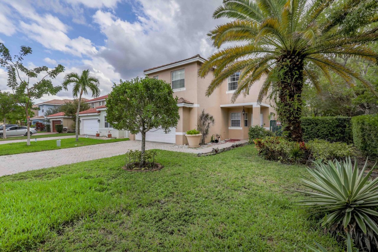 4066 Crescent Creek Street, Coconut Creek, FL 33073 Photo