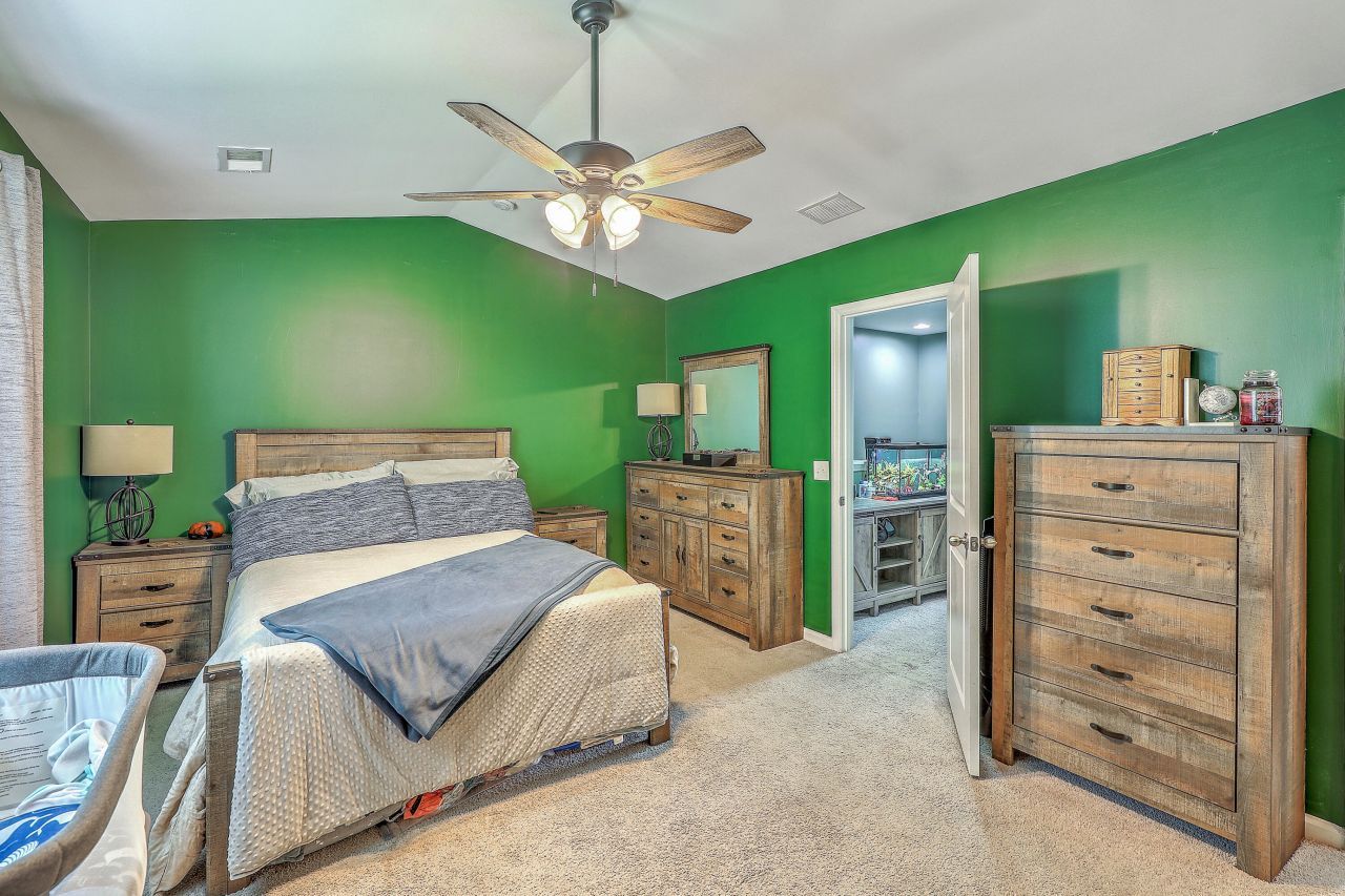 9101 Parlor Drive Photo 7