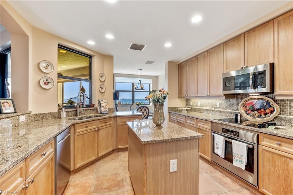 11600 Court Of Palms, Unit 301, Fort Myers, FL 33908 Photo