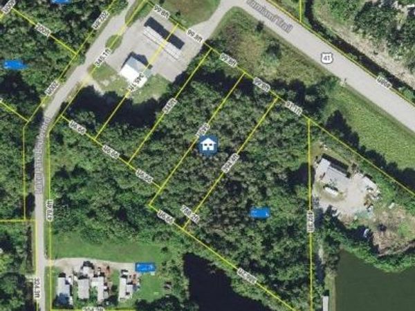 Acreage Header, NAPLES, FL 34114