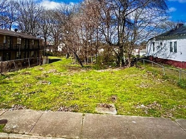 1631 MONSARRAT ST, Memphis, TN 38109