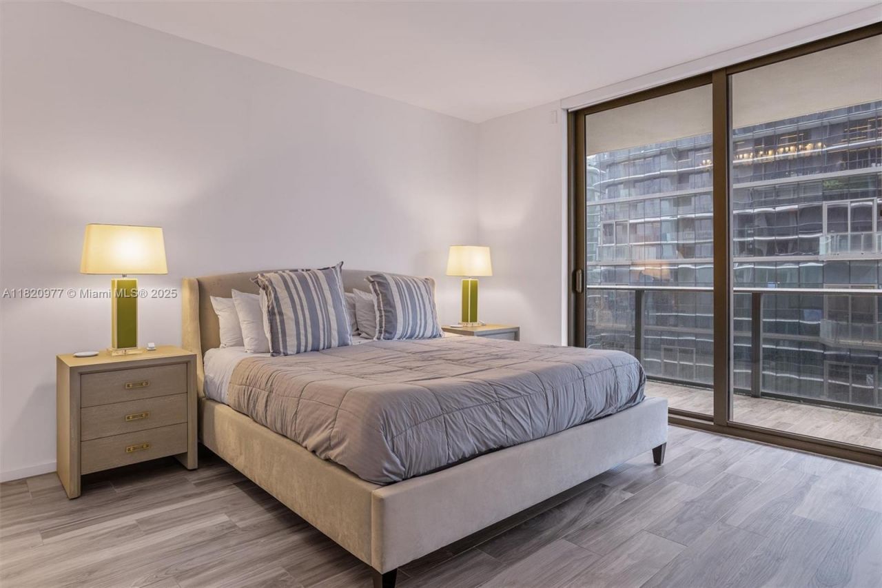 801 S Miami Ave, Unit 4205, Miami, FL 33130 Photo