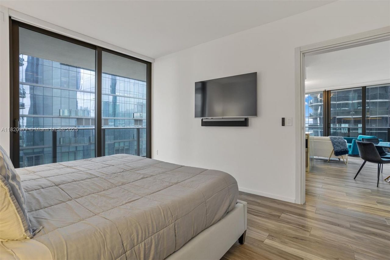 801 S Miami Ave, Unit 4205, Miami, FL 33130 Photo