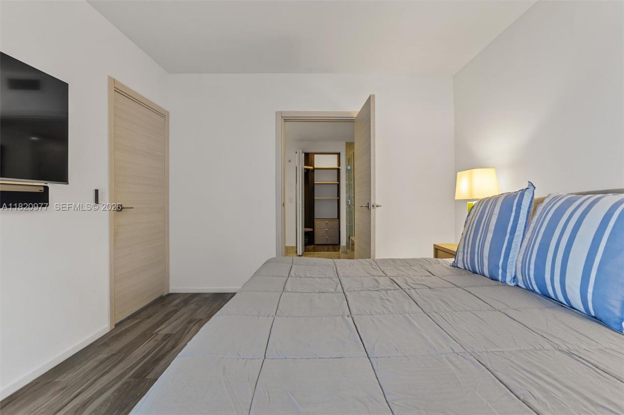 801 S Miami Ave, Unit 4205, Miami, FL 33130 Photo